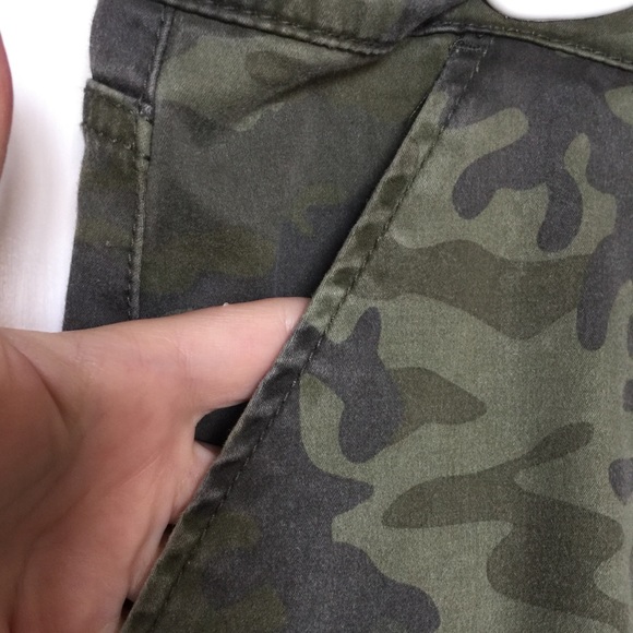 Green Camo Jeggings - Picture 4 of 5